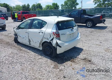 2012 Toyota Prius C Two from USA, damaged, VIN JTDKDTB34C1523459
